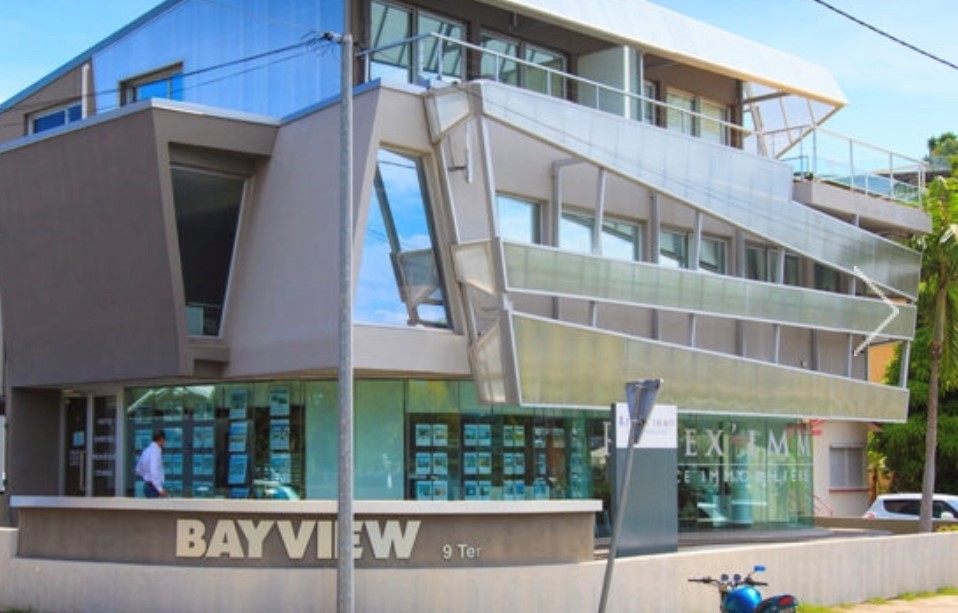 BUREAUX – BAIE DE L’ORPHELINAT à la LOCATION