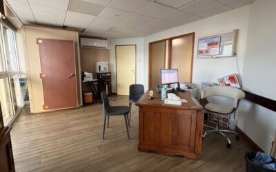 BUREAUX au CENTRE VILLE à la VENTE