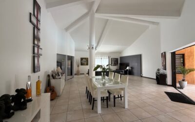 VILLA F4 Meublée à KOÉ (DUMBÉA) à la VENTE